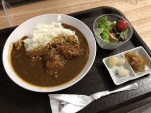 スリランカカレー（お腹いっぱいでこの時は小鉢なしに）